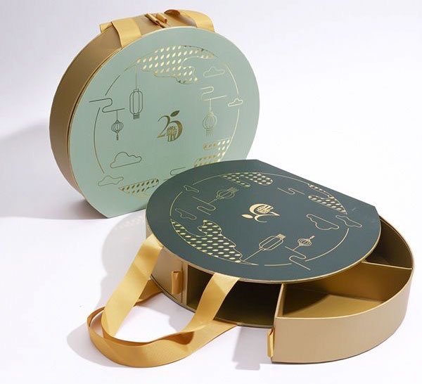 Round Luxury Invite Box