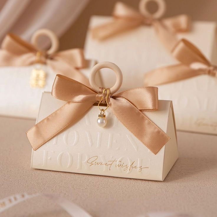 Ribbon Handle Gift Box